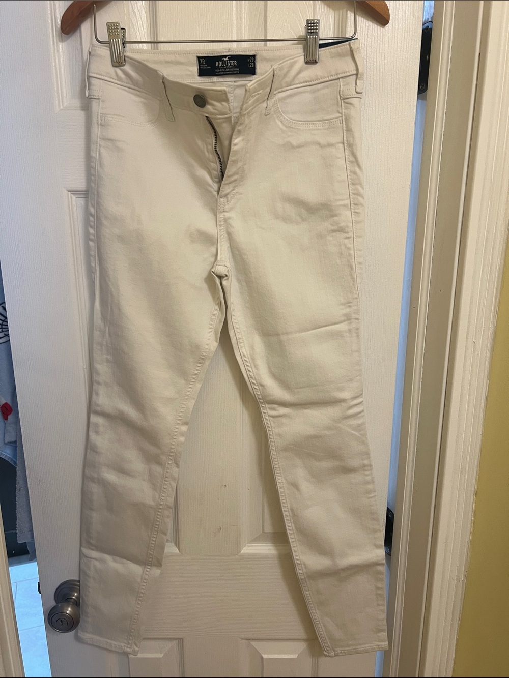 Hollister white High-Rise Skinny Jeans
